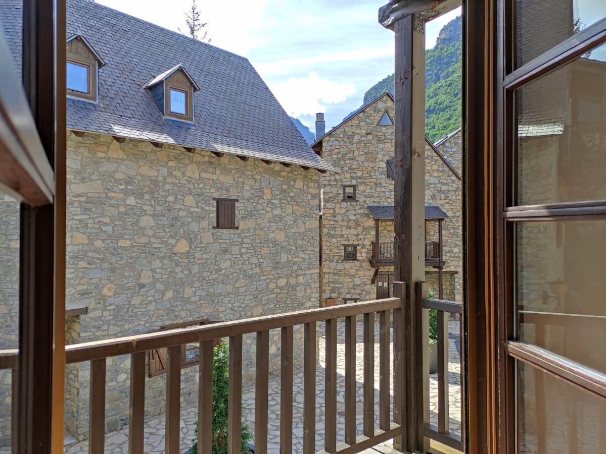 Apartamento De La Marmota Eriste Exterior photo
